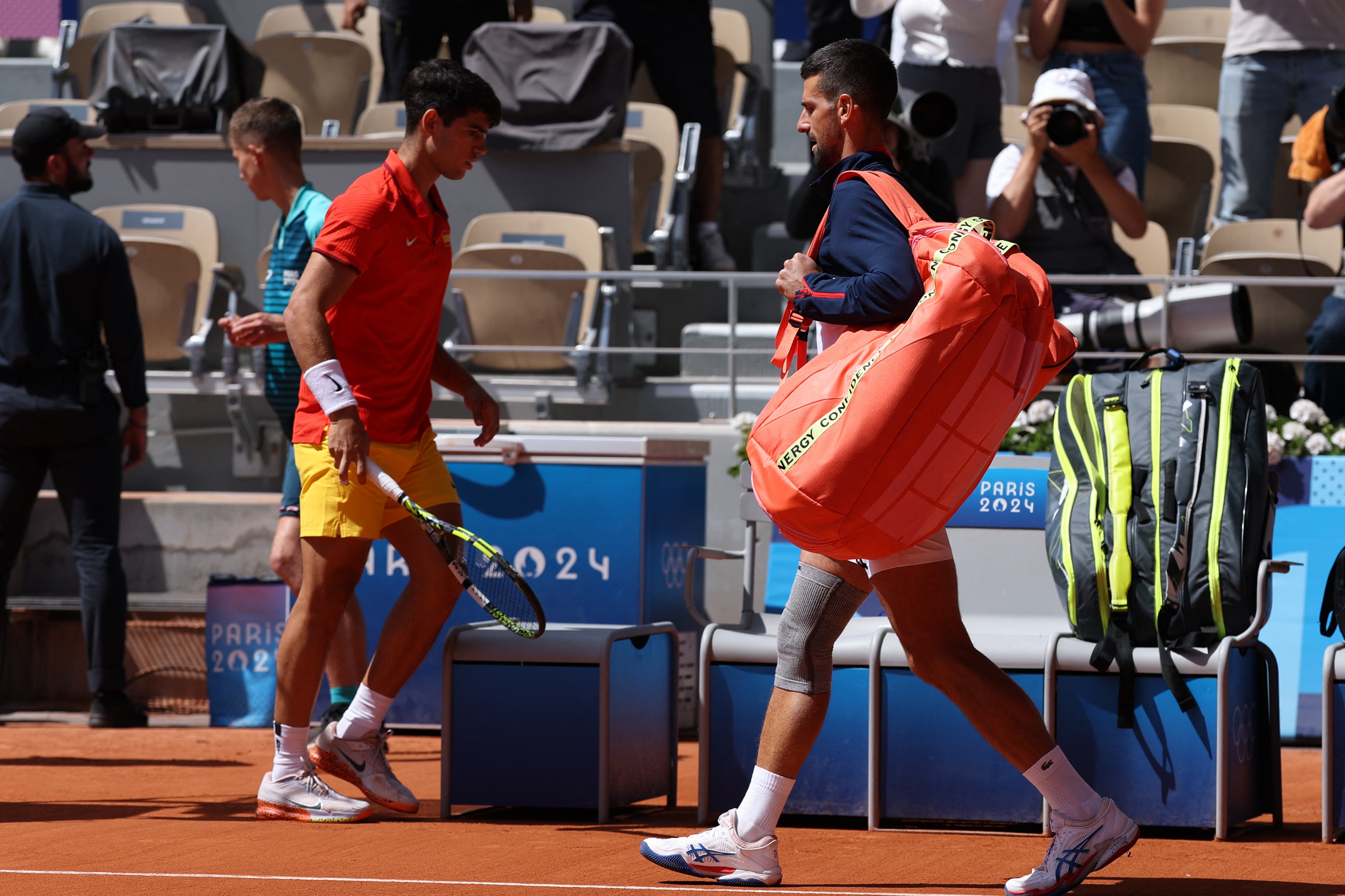 BB sports-刚刚！德约科维奇在掘金比赛中精彩发挥今夜纽卡斯尔迎来里程碑，梅西回归赛场的简单介绍-BB sports